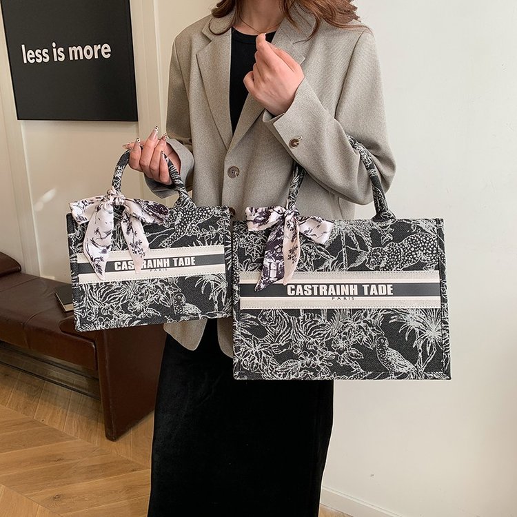 Vintage Fashion In Paris - Bolsas de Fraldas de Designer Vintage