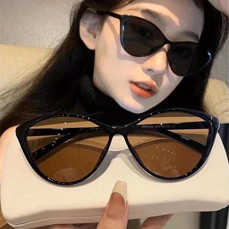 Vintage Fashion Images - Óculos de Sol Retro Cat Eye