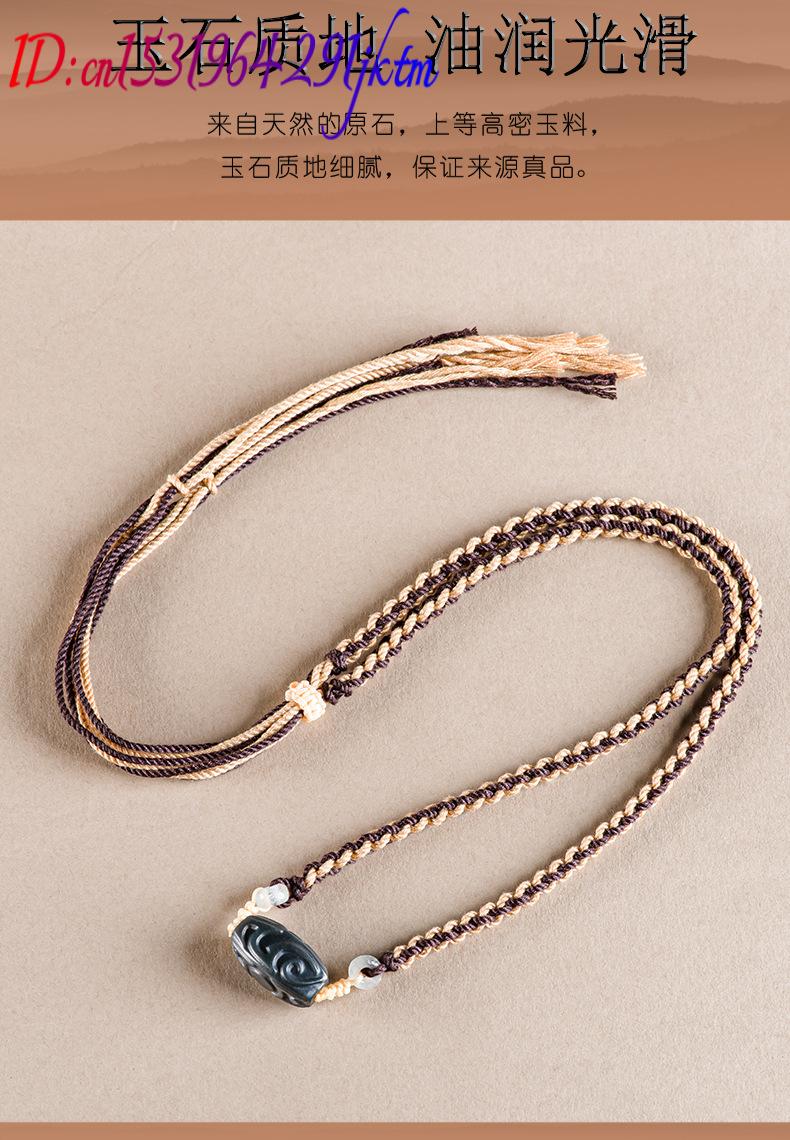 Colar com Pingente de Jade Het - Vintage Fashion Accessories avaliação e preço